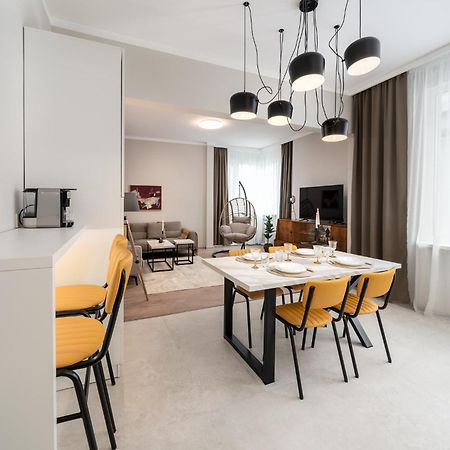 Bright & Sunny Stylish Apt With 2Bdr And 2Bth 소피아 외부 사진