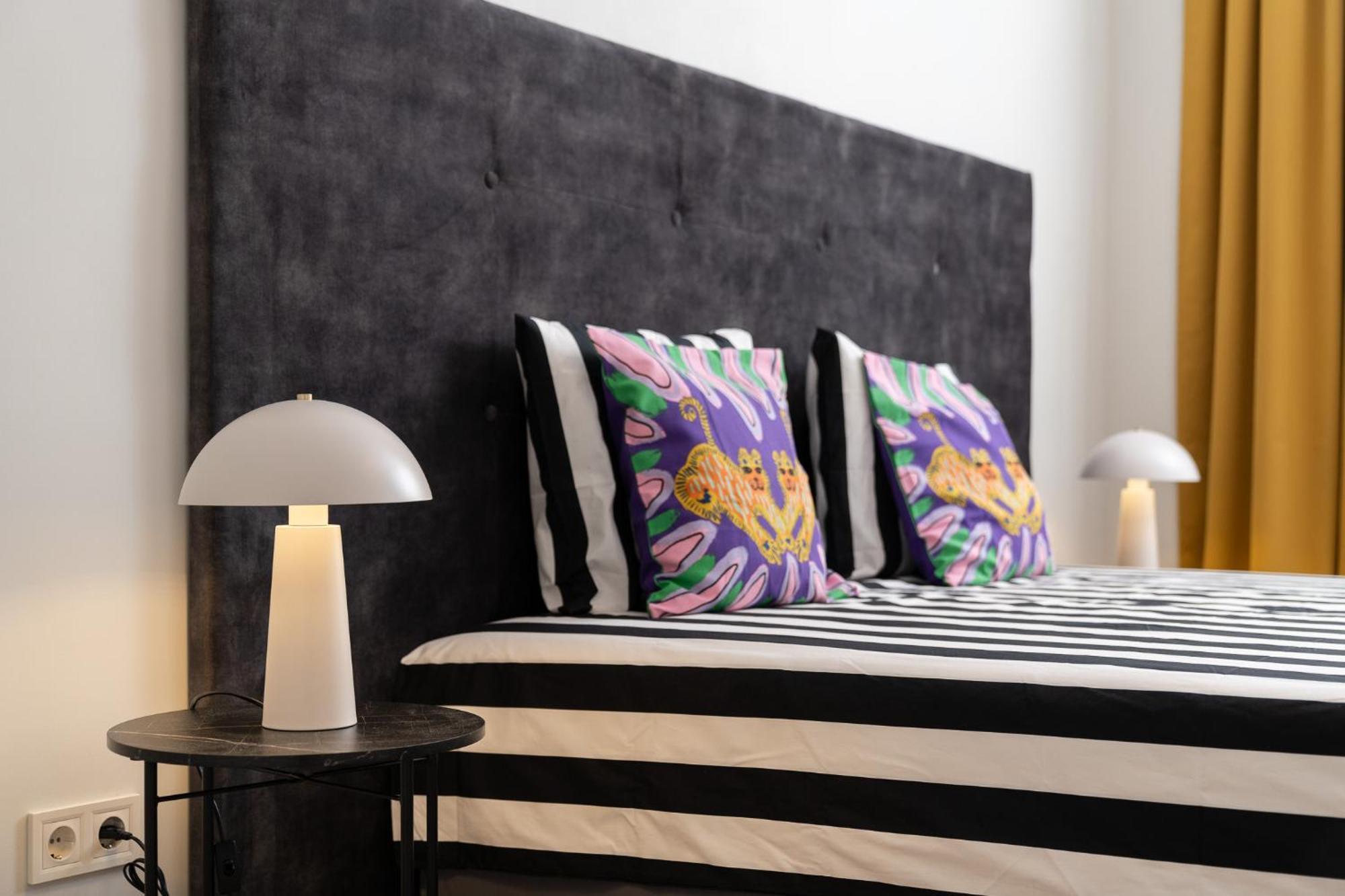 Bright & Sunny Stylish Apt With 2Bdr And 2Bth 소피아 외부 사진
