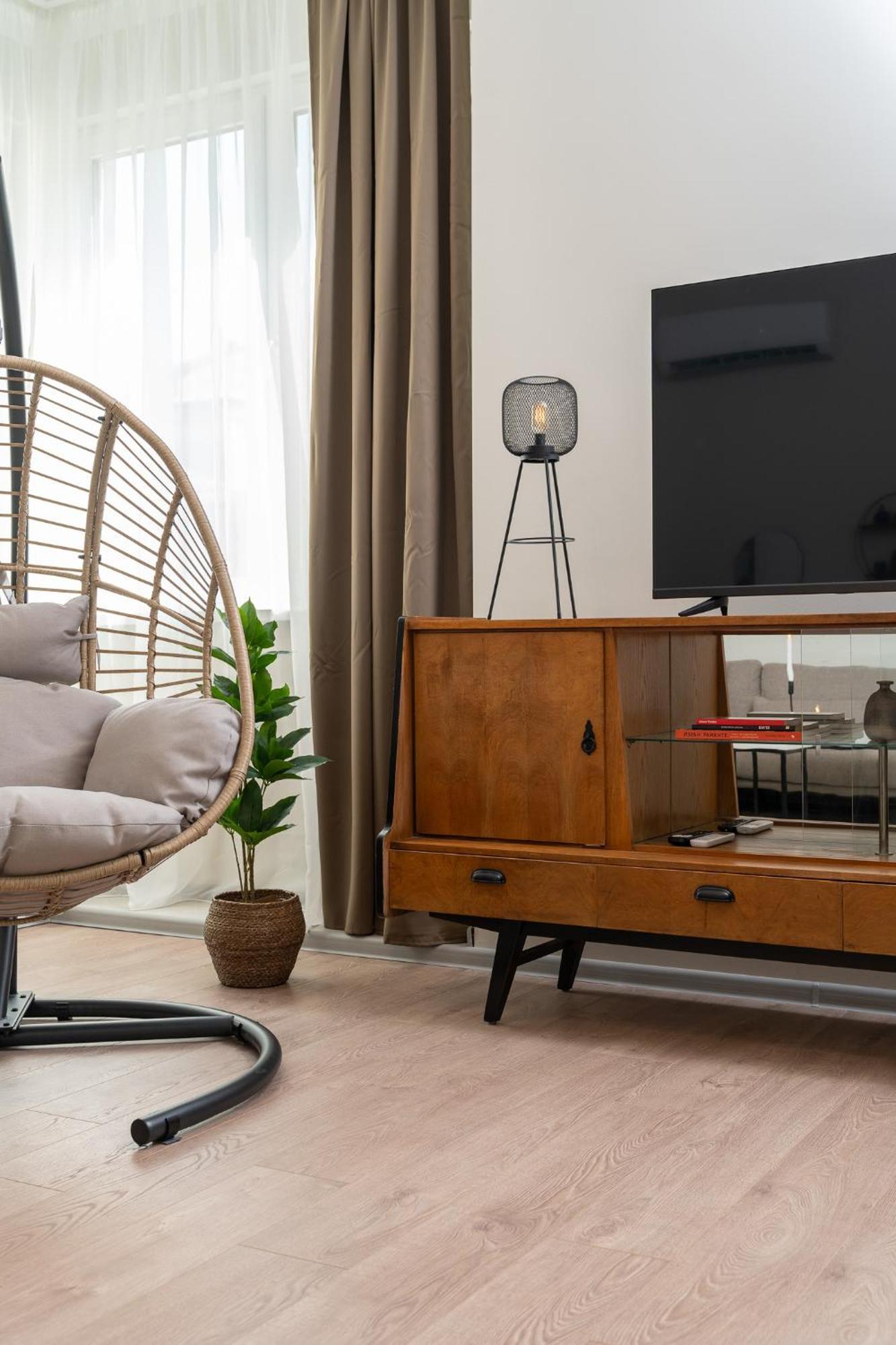 Bright & Sunny Stylish Apt With 2Bdr And 2Bth 소피아 외부 사진